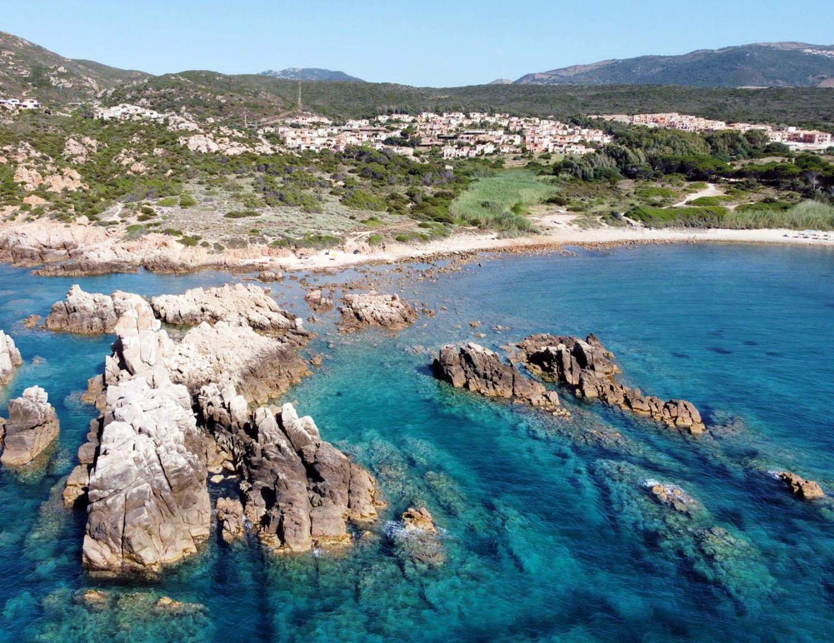 Gli Oleandri Di Calarossa - 5M Walk To The Beach Isola Rossa Buitenkant foto